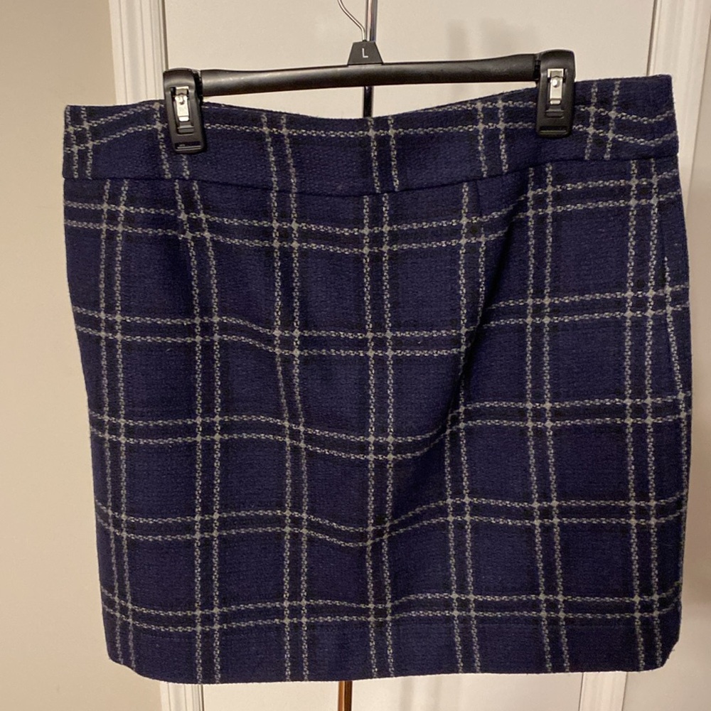Loft Skirt - Picture 5 of 6
